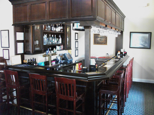 http://www.atlantarex.com/clubhouse-restaurants-for-rent-lease-gwinnett-county-georgia/001-2-Bar.jpg